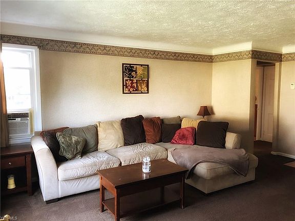 4th image of 1416 Orchard Heights Dr