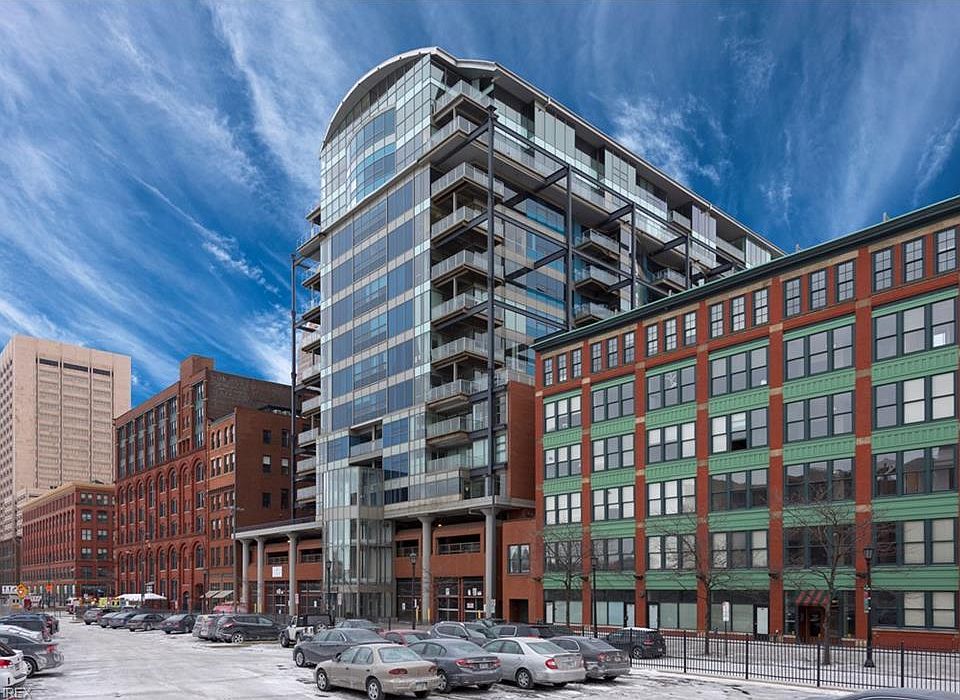 1st image of 701 W Lakeside Ave APT 708