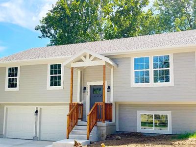 19301 E Ponca Ter, Independence, MO, 64056