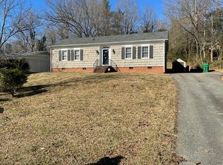 1104 Robin Hood Rd, High Point, NC 27262