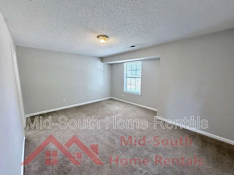 6007 Hickory Cv — Photo 16