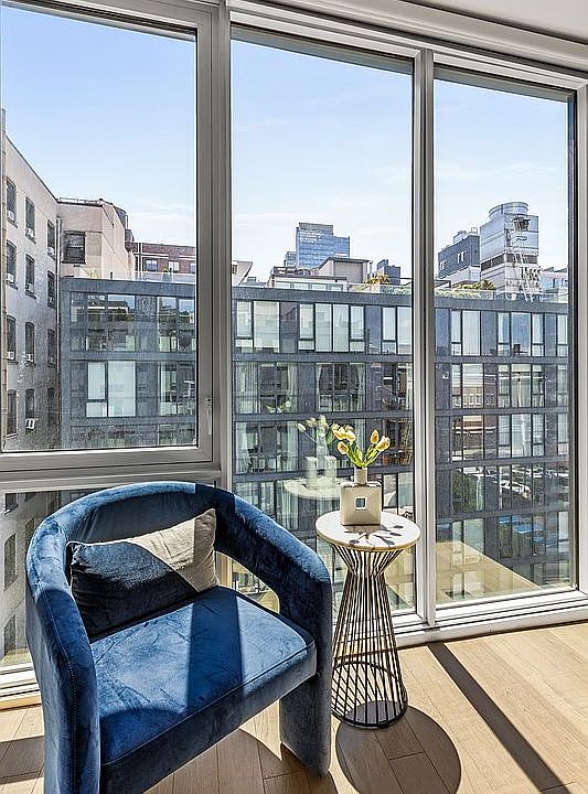 1st image of 540 W 49th St APT 608N