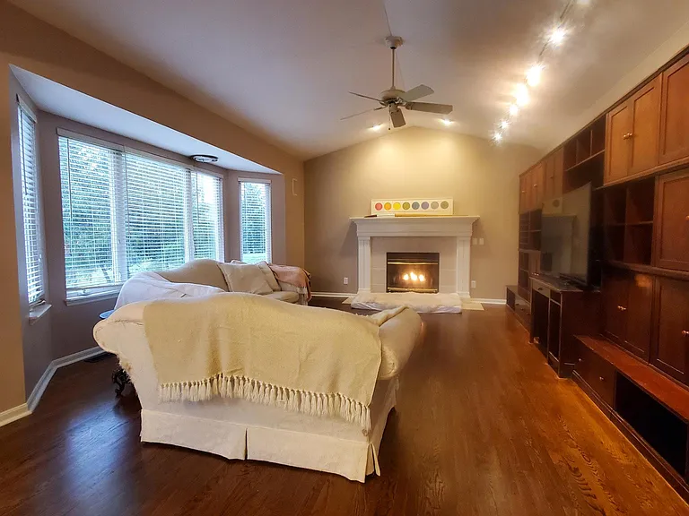 2306 Shimmering Bay Ln — Photo 6