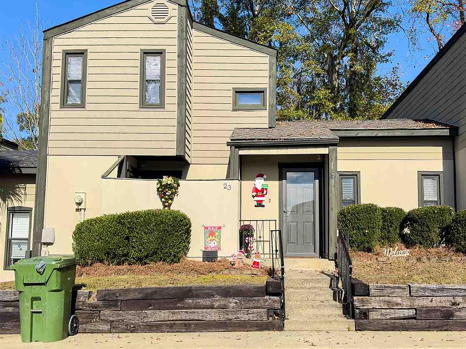 1st image of 500 Woodland Dr APT 23