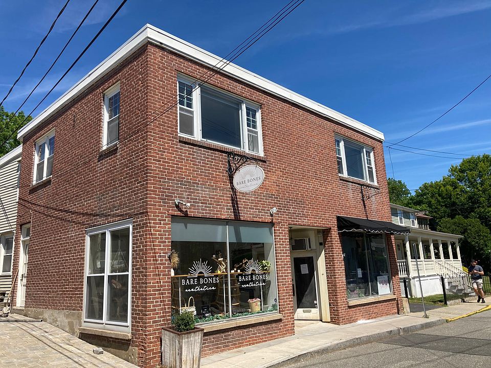 Entire top floor apartment.