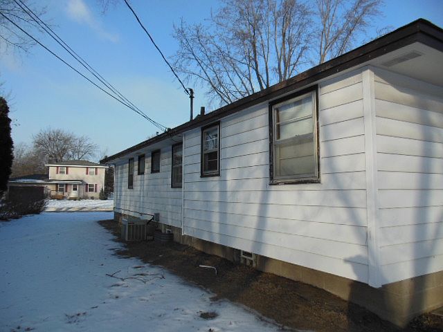 2nd image of 290 108th Ave NE