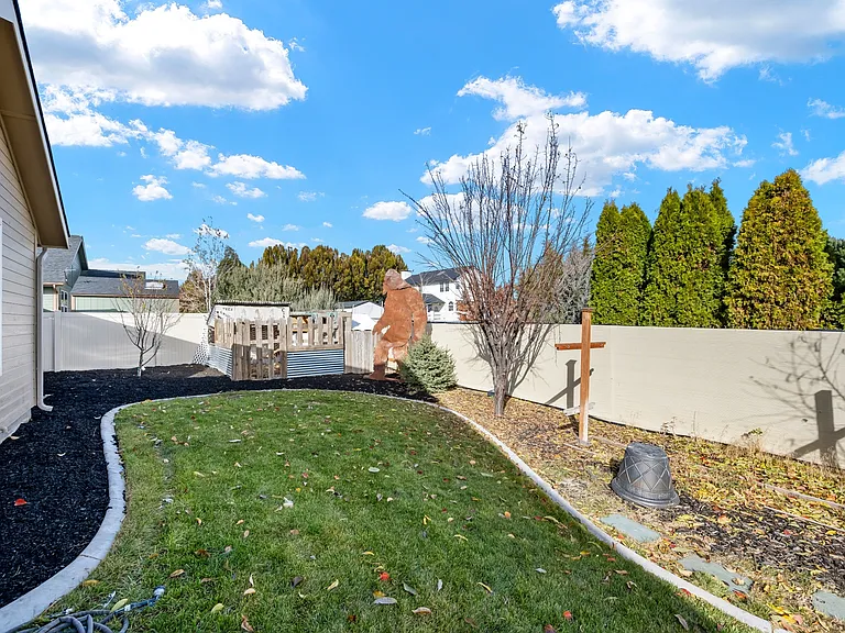 15648 Cumulus Way — Photo 41