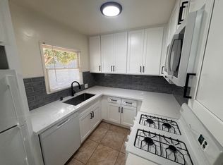 6028 Donna Ave, Tarzana, CA 91356