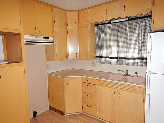 2nd image of 407 Deleglise St
