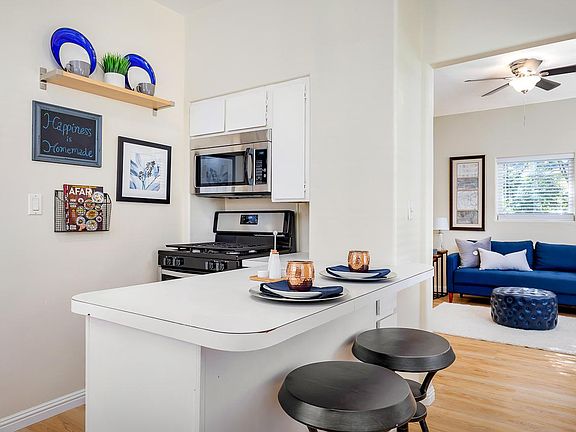 5th image of 145 Donner Ave #145