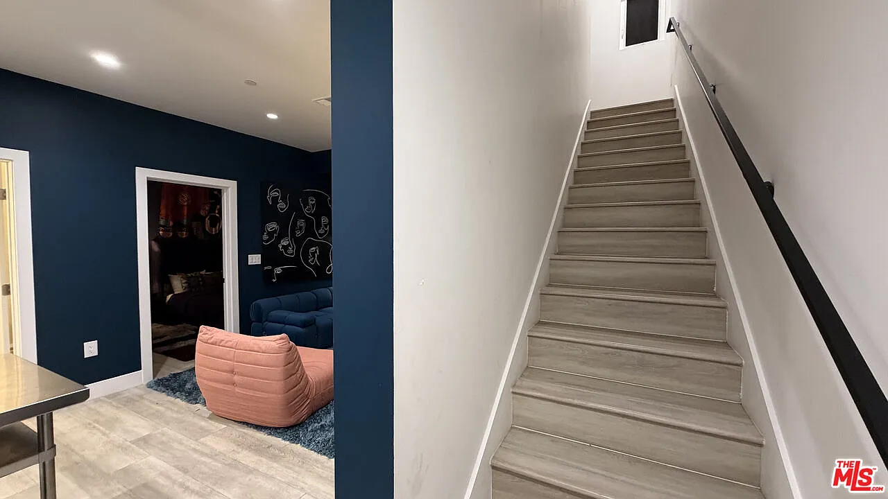 3 bed, 3.5 bath, 1456 sqft, $4,295 — Photo 4