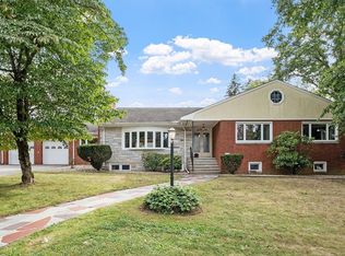 41 Webster Rd, Lexington, MA 02421