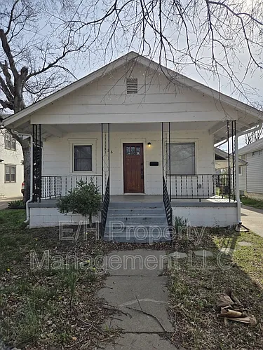 526 N Martinson Ave Photo 1