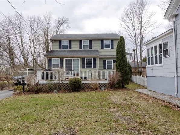 35 Hope St, Warren, RI 02885