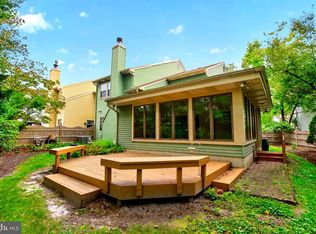 237 Foxwood Ln, Marlton, NJ 08053