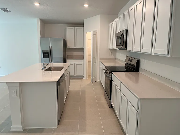 1371 Blue Ash Ln — Photo 17