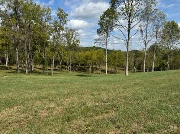 5 Bear Creek Rd, Cookeville, TN 38506
