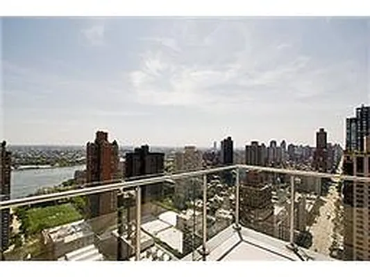 Sold by Douglas Elliman | media 17