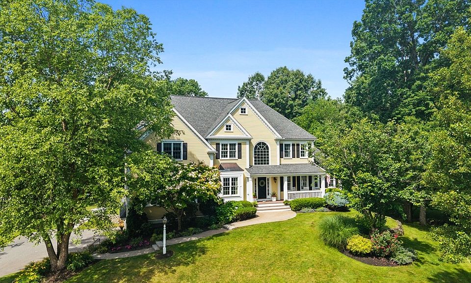 1st image of 11 Tappan Way