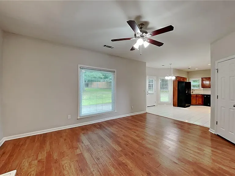 1240 Cedar Brook Dr — Photo 2