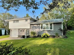 5439 Stilwell Rd, Hamburg, NY 14075