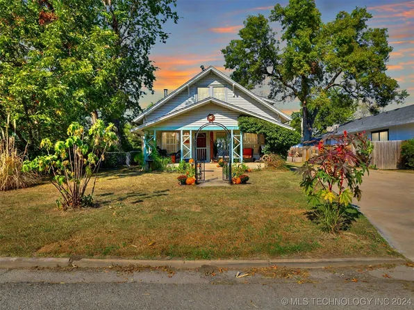 214 W 4th St, Skiatook, OK 74070
