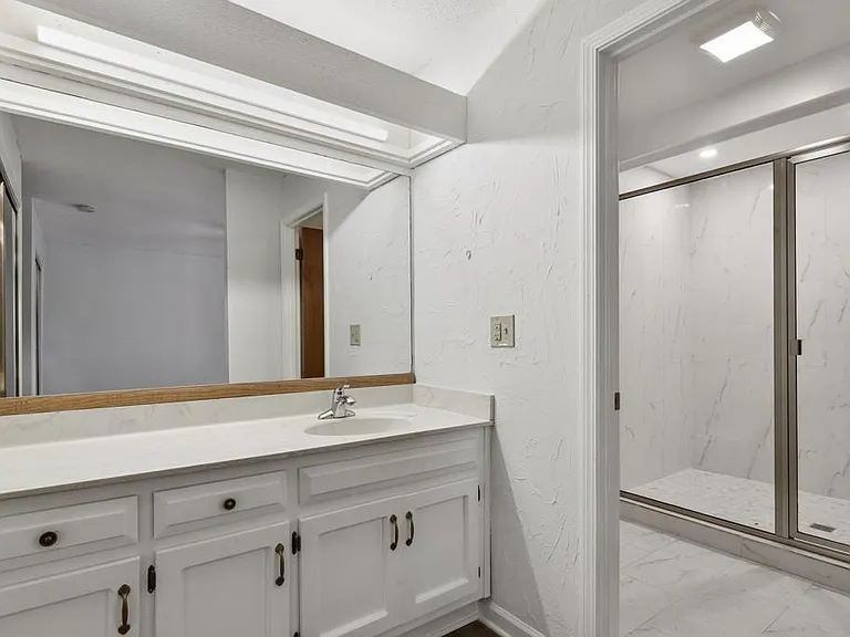 1000 Muirfield Dr — Photo 9