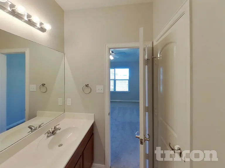 1224 Camden Yard Dr — Photo 8