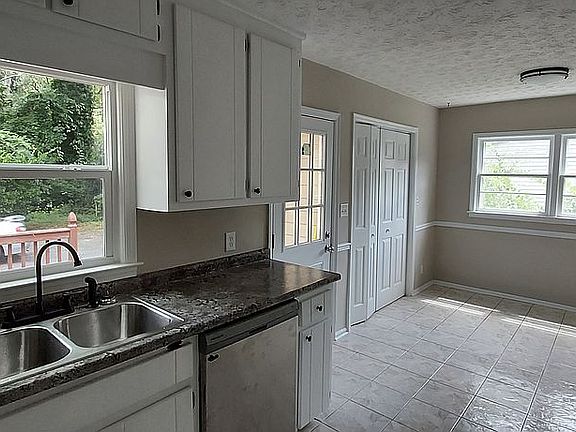2nd image of 239 Goldie Dr