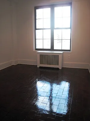 Rented by City Connections Realty | media 8