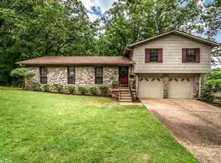 3421 Ridge Pass Ct, Little Rock, AR 72227