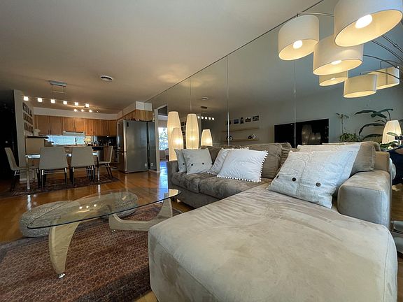 2nd image of 25 Camp St APT 3