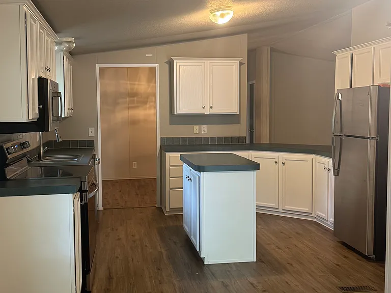 1025 Ira Ward Ln — Photo 5