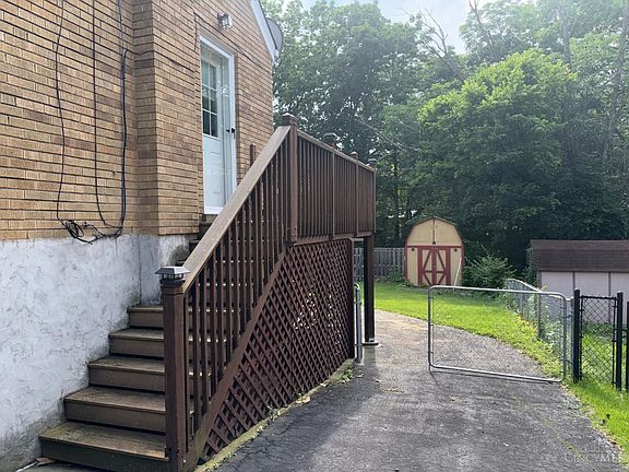 5th image of 829 Ivyhill Dr