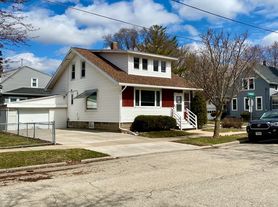 326 W Spring St, Appleton, WI
