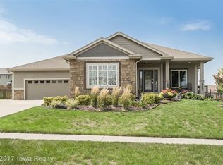 1018 S 10th St, Adel, IA 50003