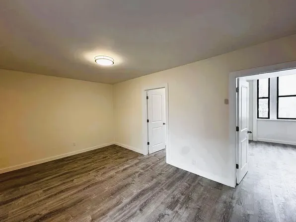 252 12th Street image 1 of 10