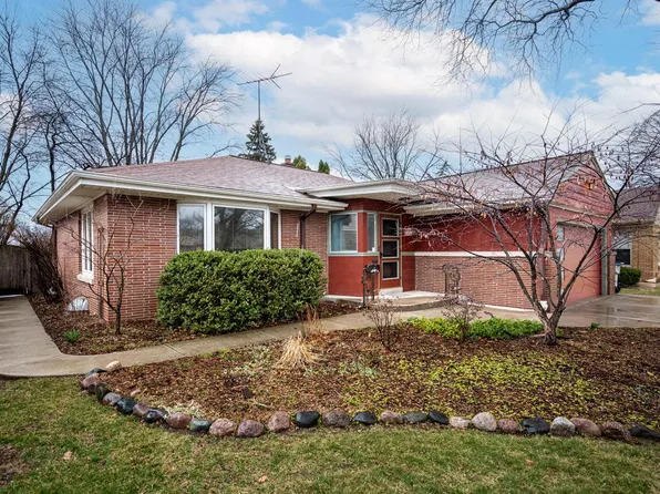 3251 North 96th STREET, Milwaukee, WI 53222