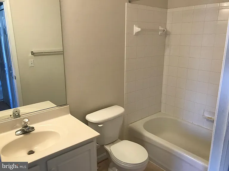414 Main St #300 — Photo 9