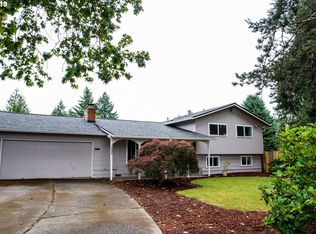19400 SW Southview Ct, Beaverton, OR 97078