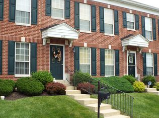 409 Parkview Place Dr, Ballwin, MO 63021