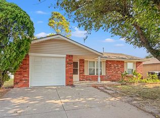 12337 Southgate Dr, Yukon, OK 73099