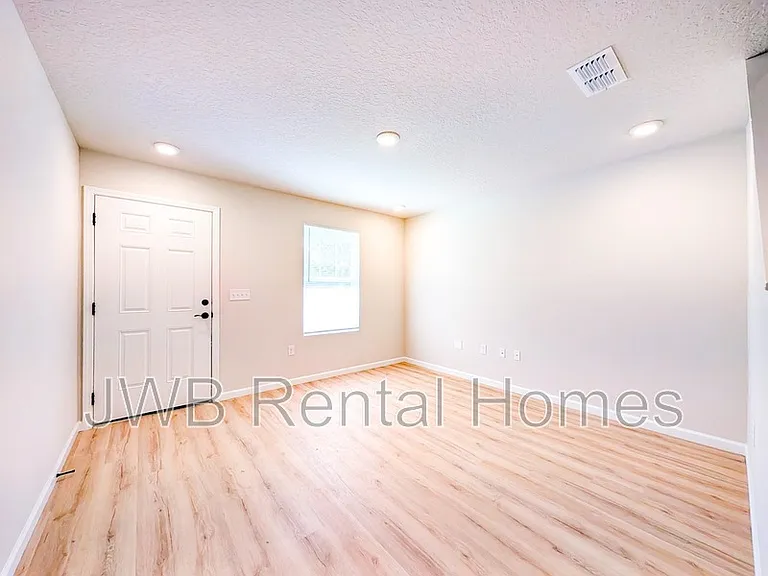 4296 Gilbert St — Photo 3