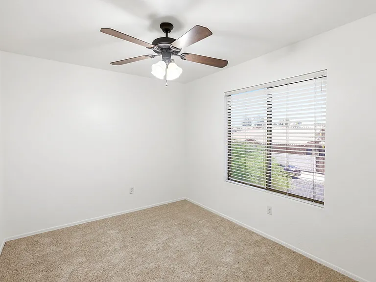 1492 N Saddle St — Photo 29