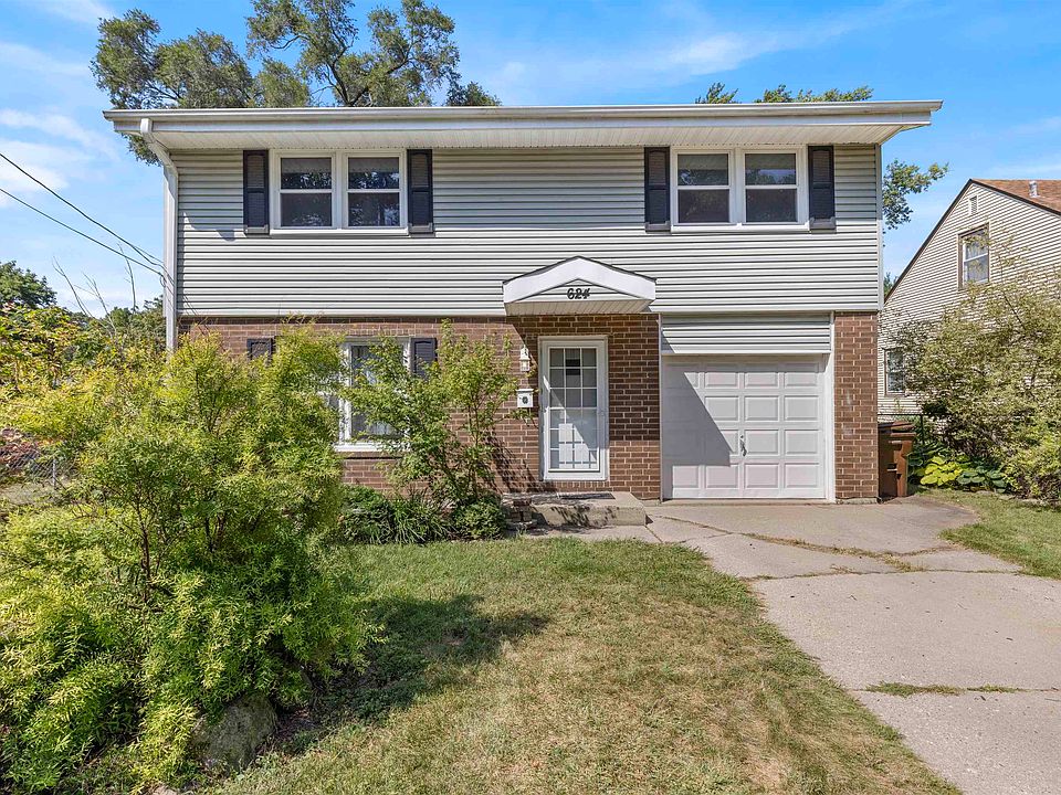 1st image of 624 Bohm Ave