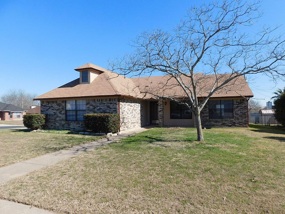 1st image of 4802 Bramblewood Dr