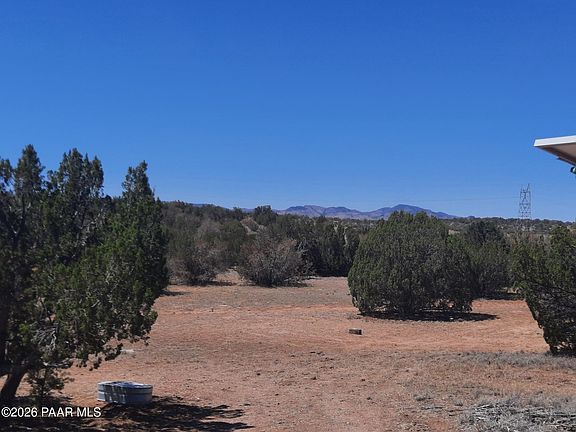 21st image of 1309 W Badger Flats Rd