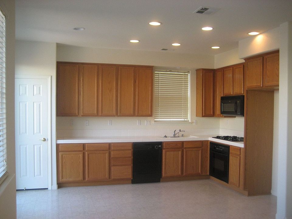 2nd image of 520 Verduzzo Ct