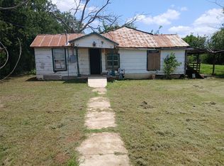 710 E Mesquite St, Coleman, TX 76834