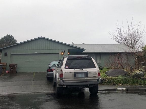 2nd image of 178 NE 38th Ave